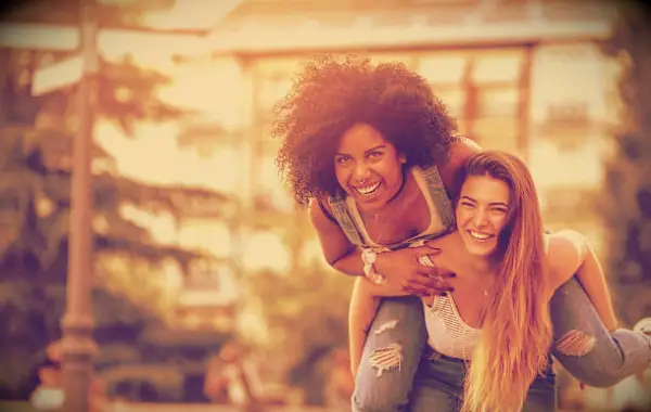 101 Tarptautinės moterų dienos citatos įkvėpimo, motyvacijos ir įgalinimo srityse