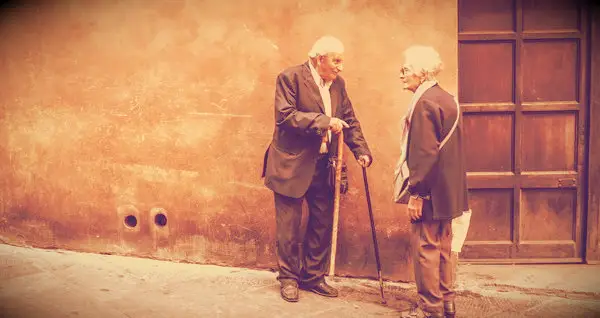 How to Become a Better Listener: 10 Simple Tips